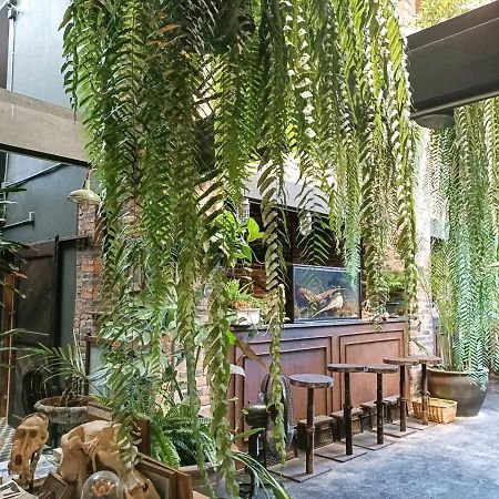 Bed and Breakfast J No.14 Bangkok Exterior foto